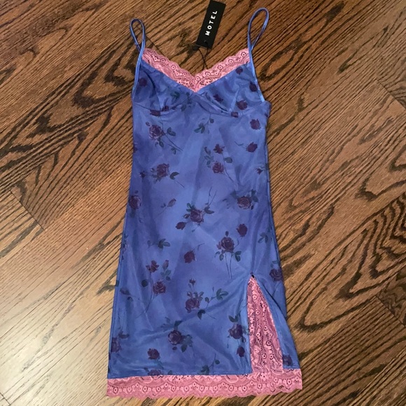 NWT Motel Coti Dress Lilac Rose Cami - Picture 3 of 4